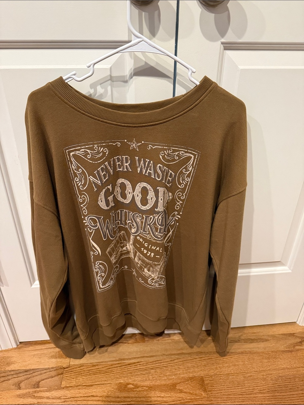 Shyanne Olive Green Graphic Pullover Sweatshirt